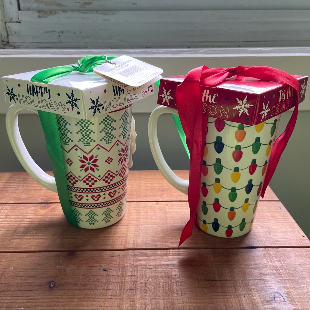 HOLIDAY COFFEE MUGS